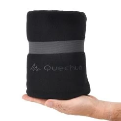 Quechua COUVERTURE EN POLAIRE - 155 X 130 CM -Meilleur Camping Magasin couverture en polaire 155 x 130 cm 4