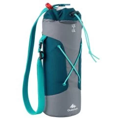 Quechua Housse Isotherme Pour Gourde Randonnée 1,2 à 1,5 Litre Gris/bleu -Meilleur Camping Magasin housse isotherme pour gourde randonnee 12 a 15 litre grisbleu 4